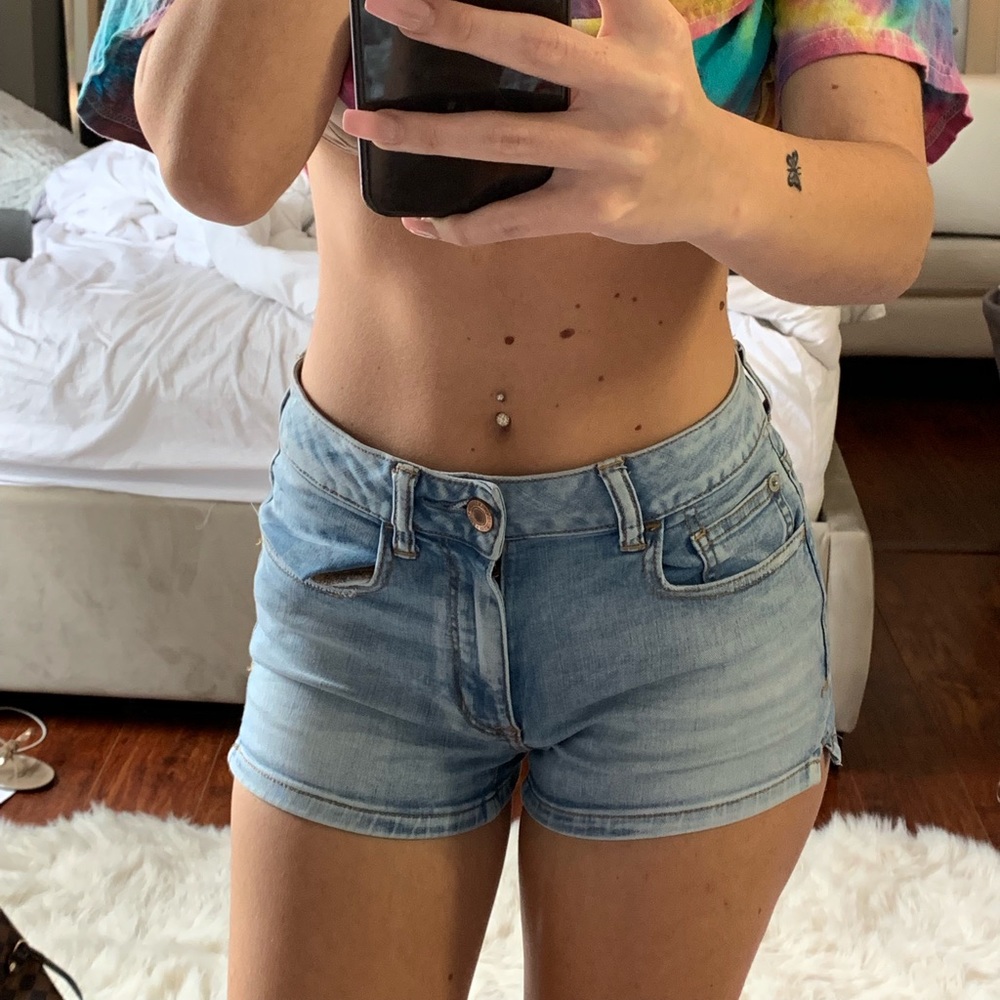 American Eagle Light Wash Jean Shorts